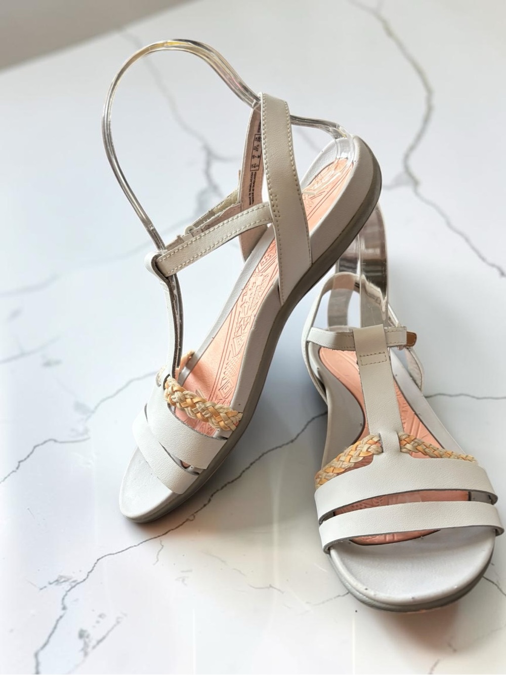 Clarks Tealite Grace White Leather Comfort Sandals Women’s 7 Braided T-Strap